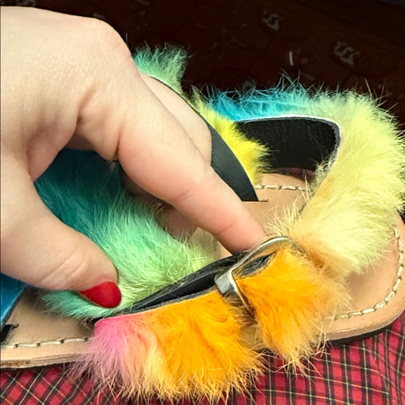 Colorful Rabbit Fur & Leather Sandals - Picture 6 of 6
